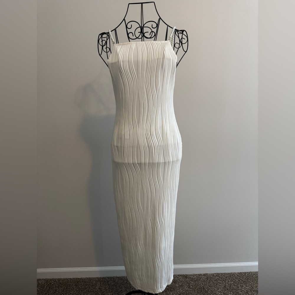 RIHOAS Cream Pleated Midi Dress